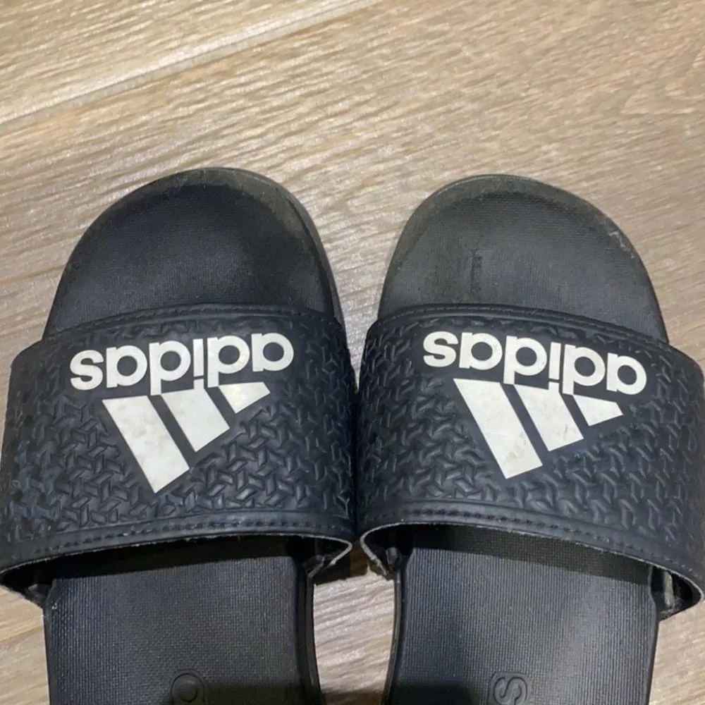 Adidas Boys Black Slides Sandals Shoes Slip On Slippers  Size 11 - Picture 2 of 5